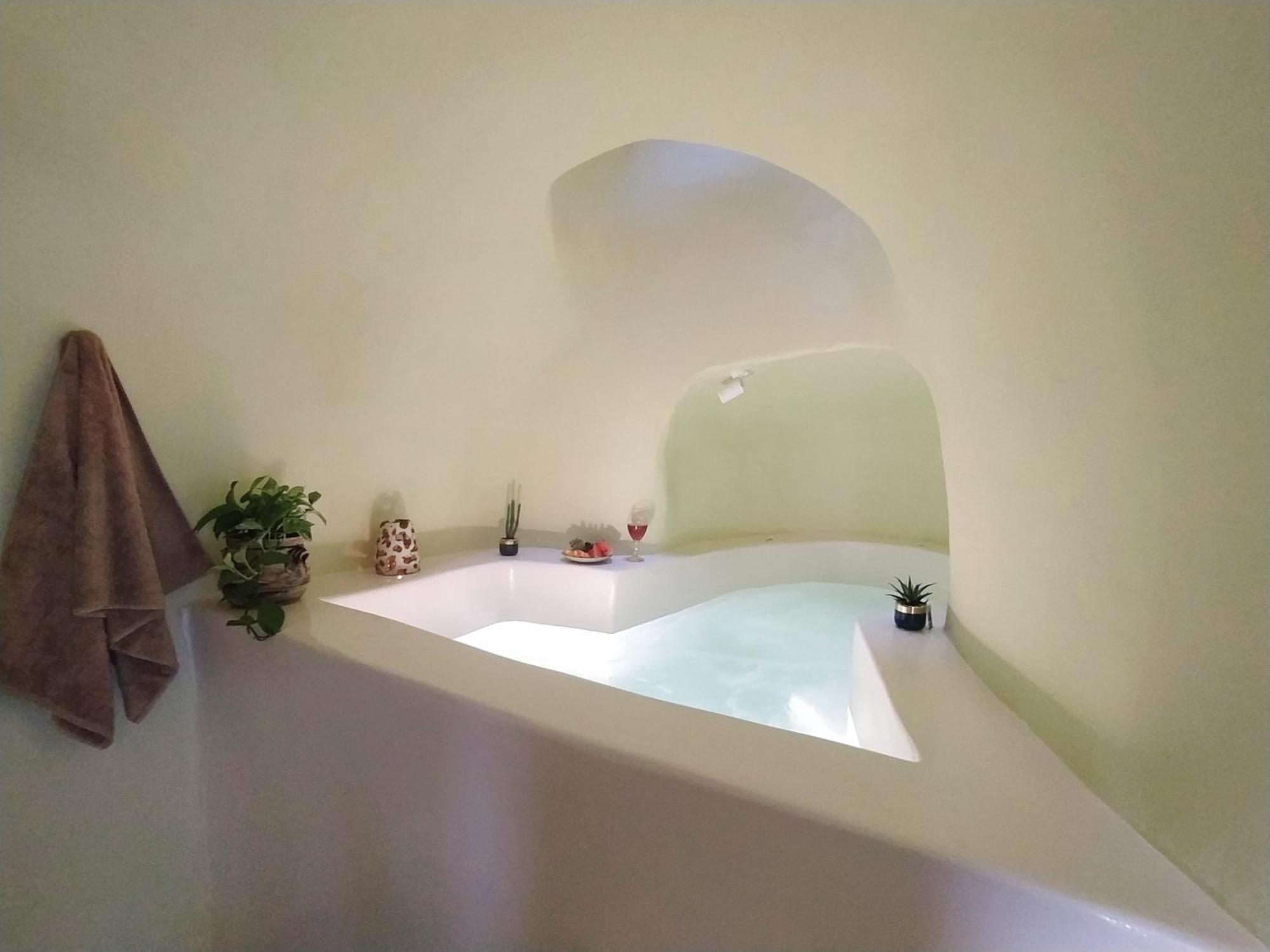 Santorini Oasis- Cave House Βίλα Φηρά Εξωτερικό φωτογραφία