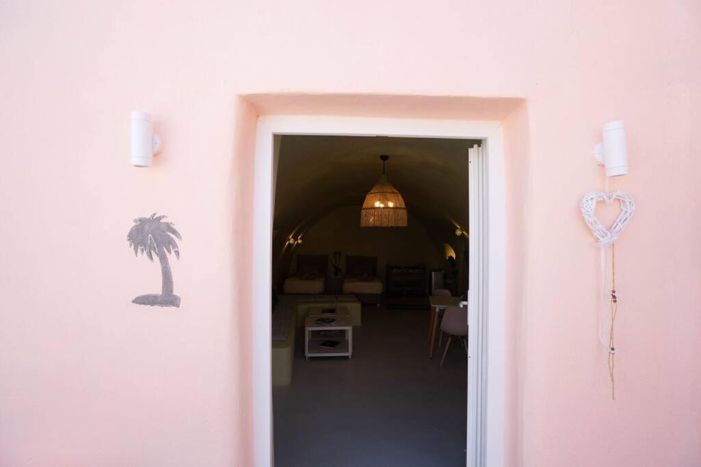 Santorini Oasis- Cave House Βίλα Φηρά Εξωτερικό φωτογραφία