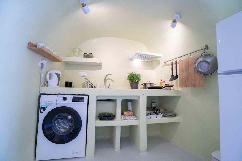 Santorini Oasis- Cave House Βίλα Φηρά Εξωτερικό φωτογραφία